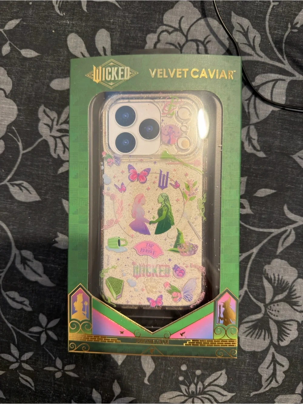 Velvet Caviar Wicked Collection Glitter IPhone 17 Pro Case